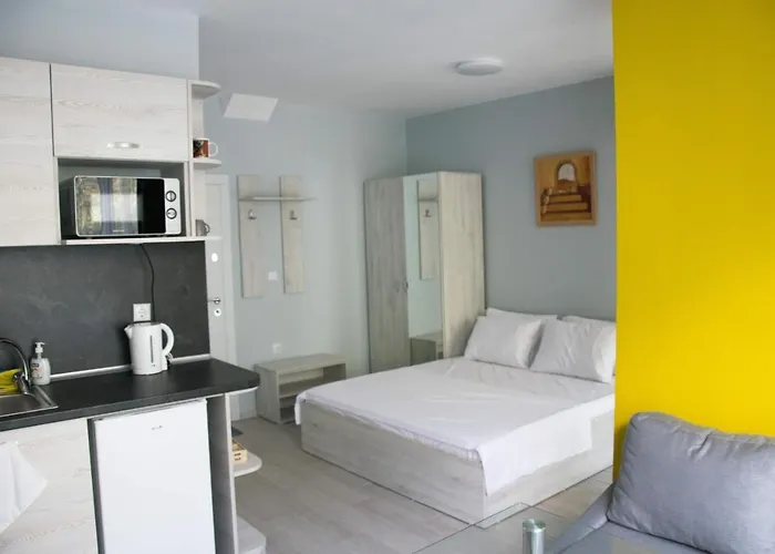 Siyana Varna-free Parking Daire *