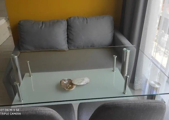 Siyana Varna-free Parking Daire