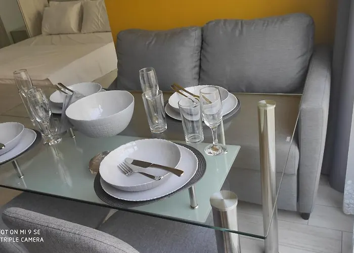 Siyana Varna-free Parking Daire Varna