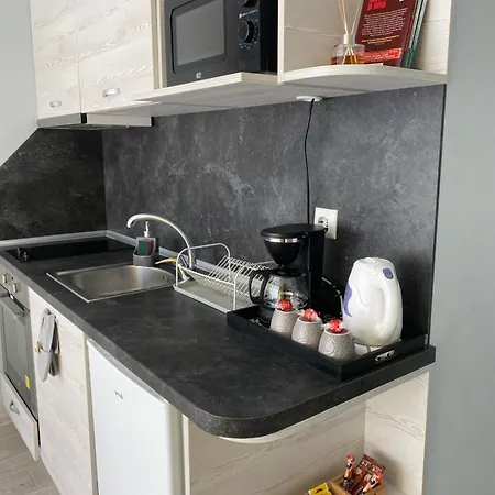 Siyana Varna-free Parking * Varna